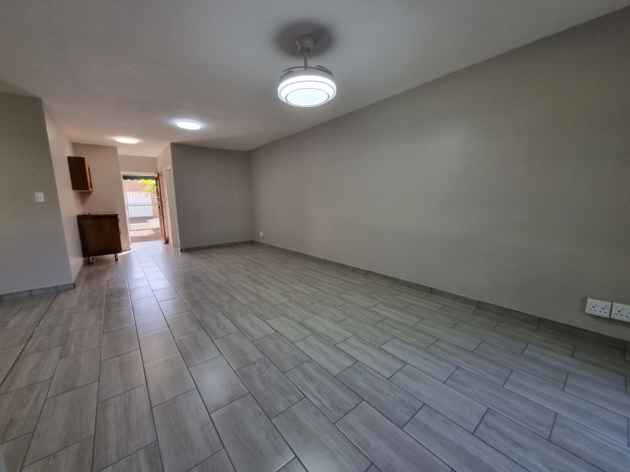 3 Bedroom Property for Sale in Meer En See KwaZulu-Natal