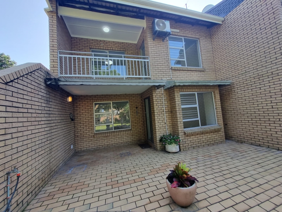 3 Bedroom Property for Sale in Meer En See KwaZulu-Natal