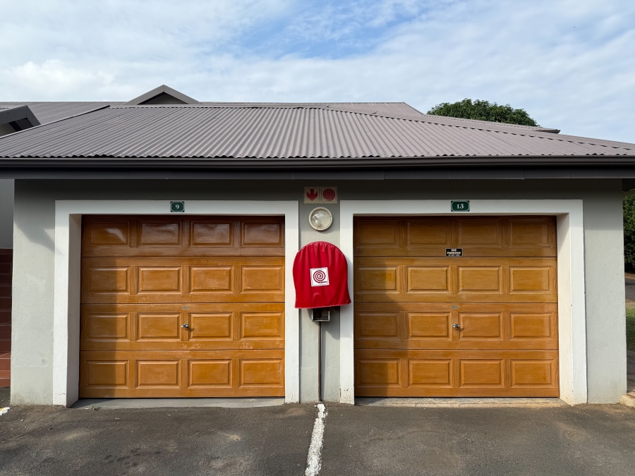 3 Bedroom Property for Sale in Wakenshaw Estate KwaZulu-Natal