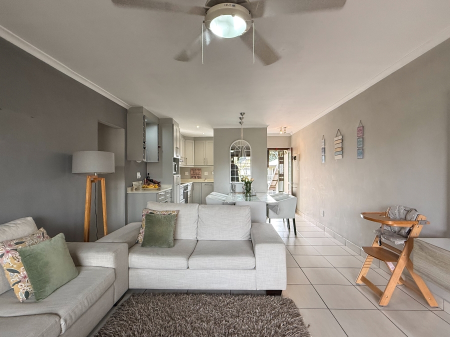 3 Bedroom Property for Sale in Wakenshaw Estate KwaZulu-Natal