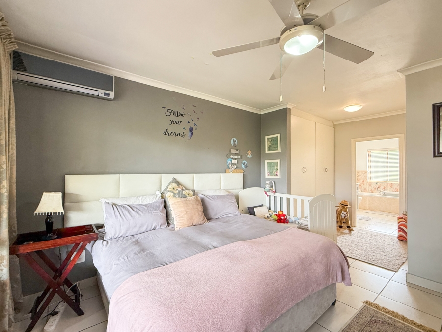 3 Bedroom Property for Sale in Wakenshaw Estate KwaZulu-Natal