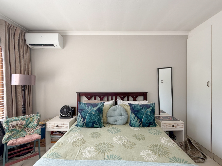 3 Bedroom Property for Sale in Wakenshaw Estate KwaZulu-Natal