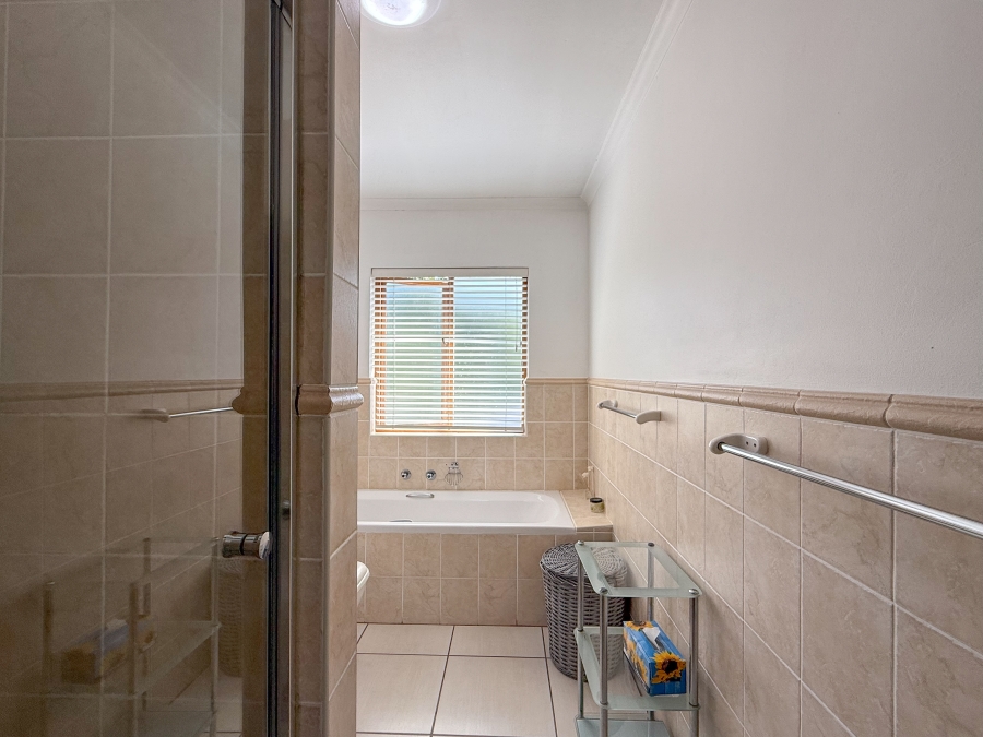 3 Bedroom Property for Sale in Wakenshaw Estate KwaZulu-Natal