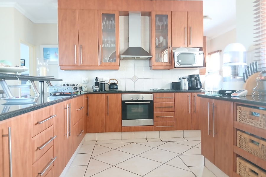 4 Bedroom Property for Sale in Uvongo Beach KwaZulu-Natal