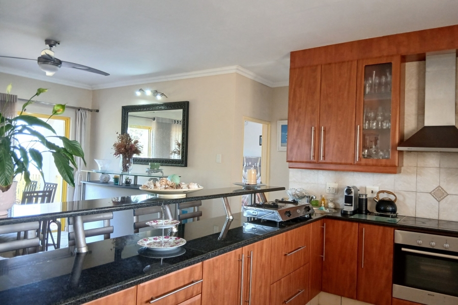 4 Bedroom Property for Sale in Uvongo Beach KwaZulu-Natal