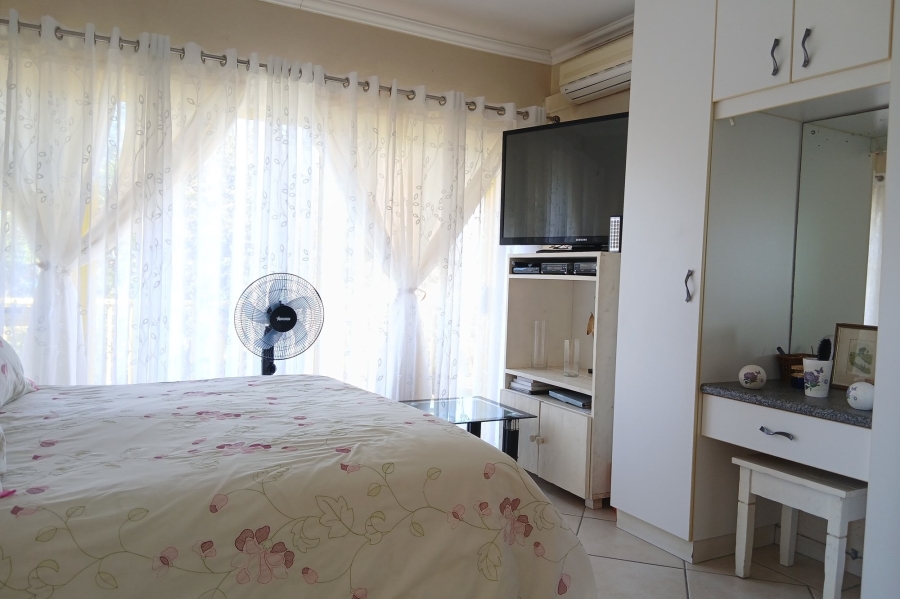 4 Bedroom Property for Sale in Uvongo Beach KwaZulu-Natal