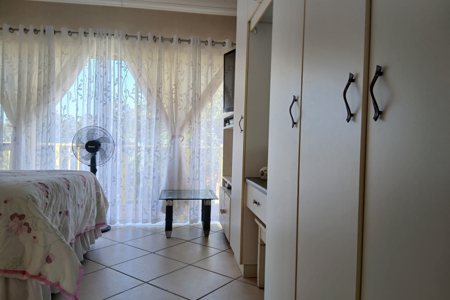 4 Bedroom Property for Sale in Uvongo Beach KwaZulu-Natal