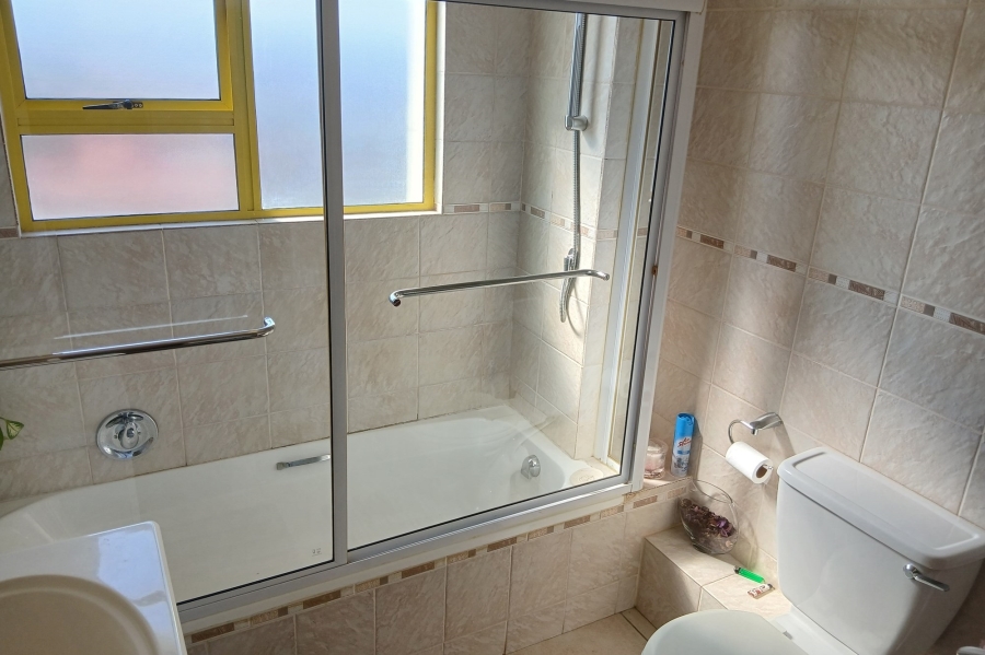 4 Bedroom Property for Sale in Uvongo Beach KwaZulu-Natal