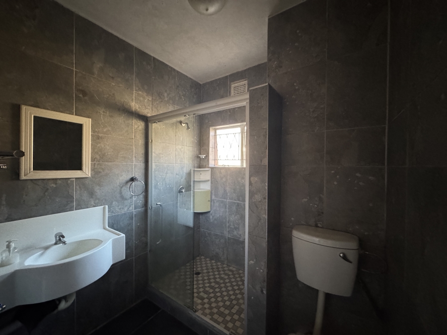 2 Bedroom Property for Sale in Scottsville KwaZulu-Natal
