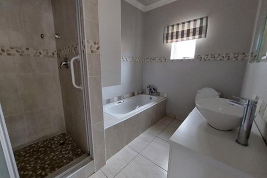 1 Bedroom Property for Sale in Scottburgh Central KwaZulu-Natal
