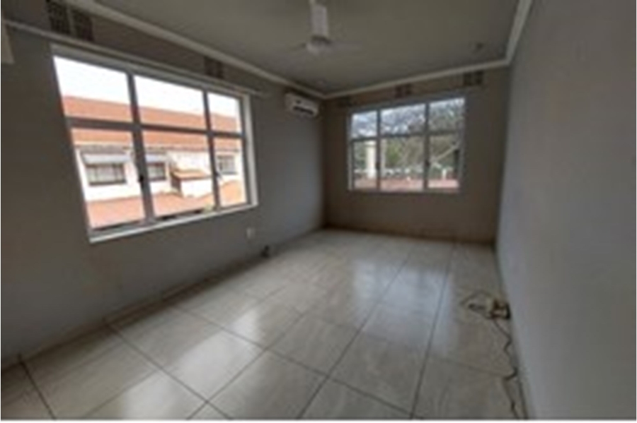 1 Bedroom Property for Sale in Scottburgh Central KwaZulu-Natal