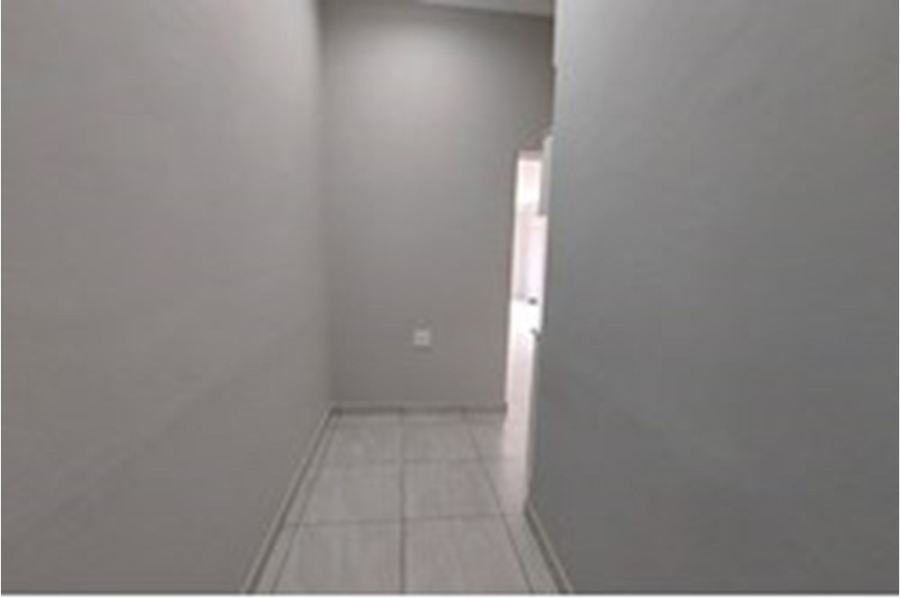 1 Bedroom Property for Sale in Scottburgh Central KwaZulu-Natal