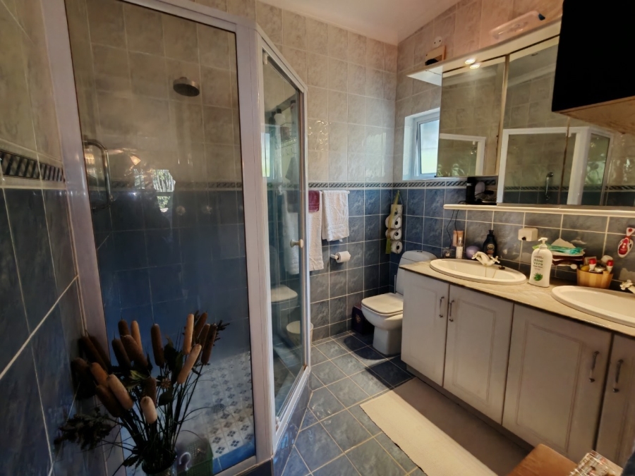 3 Bedroom Property for Sale in Ocean View KwaZulu-Natal