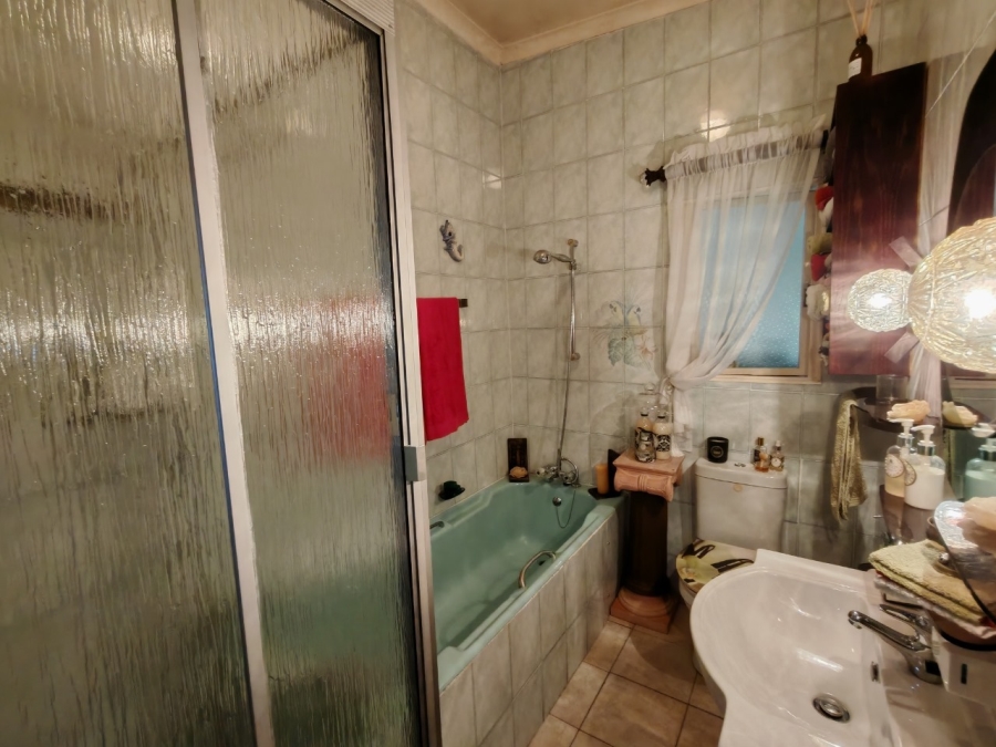 3 Bedroom Property for Sale in Ocean View KwaZulu-Natal