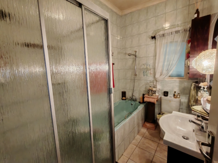 3 Bedroom Property for Sale in Ocean View KwaZulu-Natal