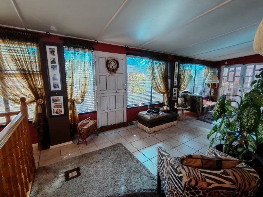 3 Bedroom Property for Sale in Ocean View KwaZulu-Natal