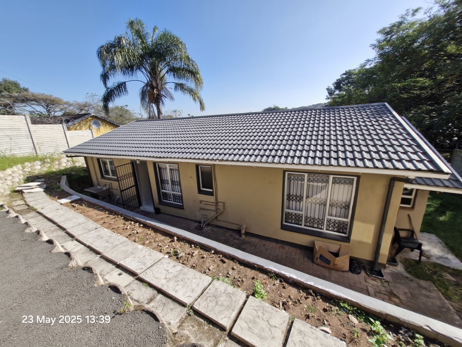 3 Bedroom Property for Sale in Mount Vernon KwaZulu-Natal