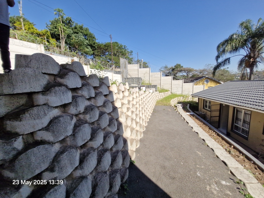 3 Bedroom Property for Sale in Mount Vernon KwaZulu-Natal
