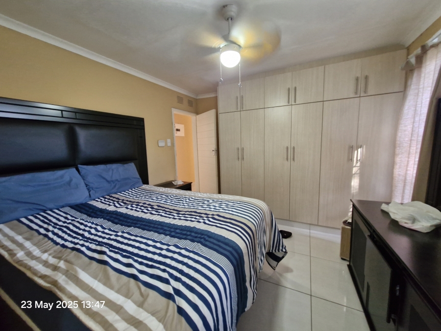 3 Bedroom Property for Sale in Mount Vernon KwaZulu-Natal