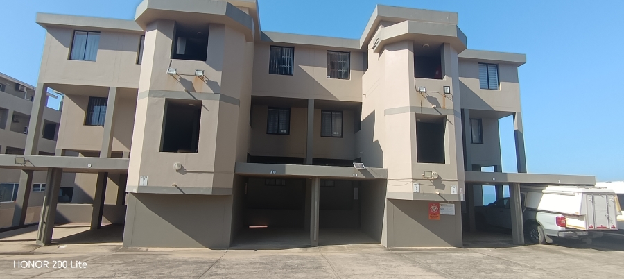 To Let 3 Bedroom Property for Rent in Lawrence Rocks KwaZulu-Natal