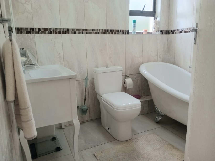 3 Bedroom Property for Sale in Margate KwaZulu-Natal