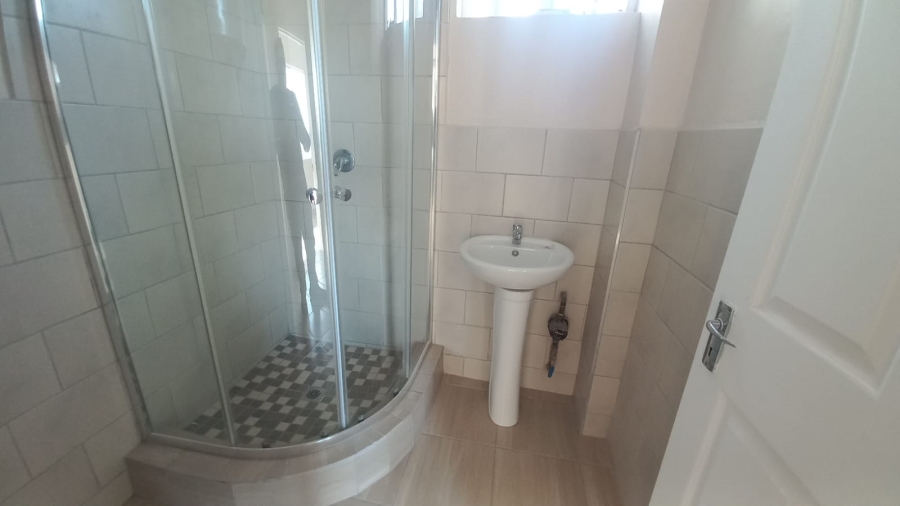 To Let 2 Bedroom Property for Rent in Morningside KwaZulu-Natal
