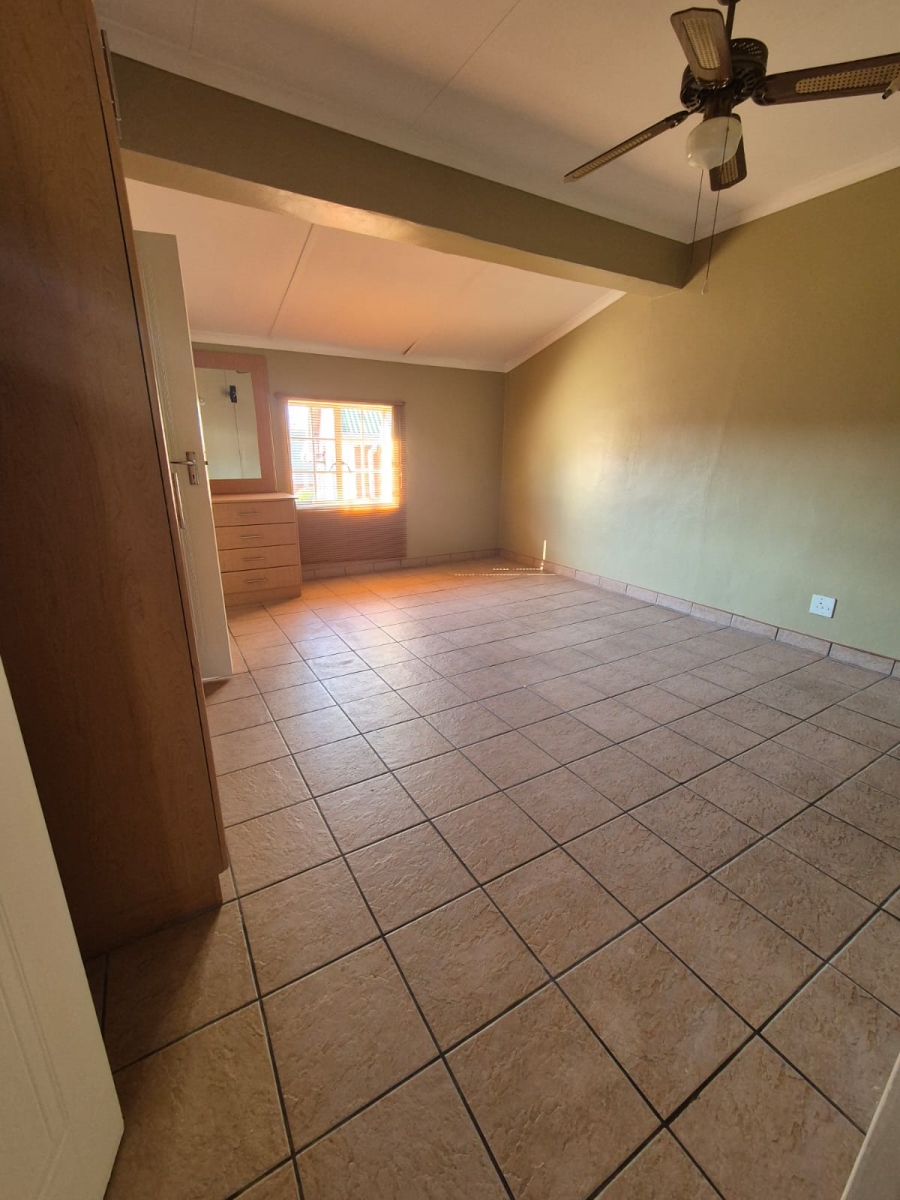 To Let 2 Bedroom Property for Rent in Lincoln Meade KwaZulu-Natal