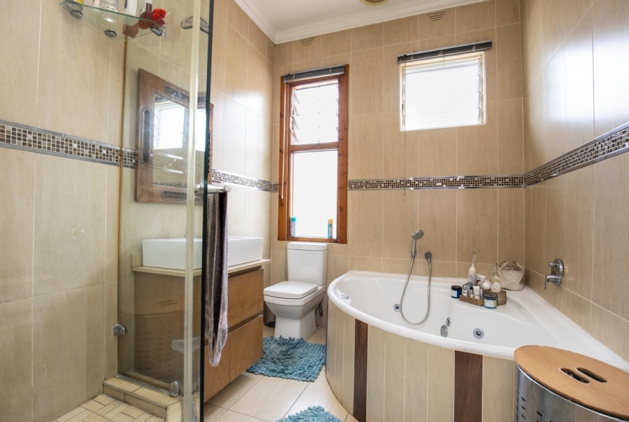 3 Bedroom Property for Sale in Glenwood KwaZulu-Natal
