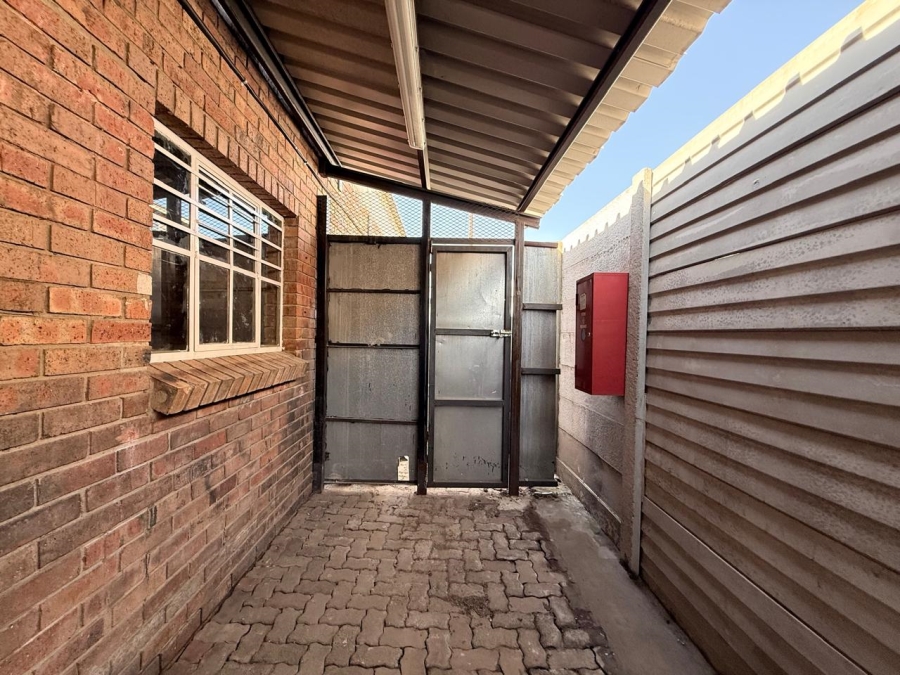 To Let commercial Property for Rent in Newcastle KwaZulu-Natal