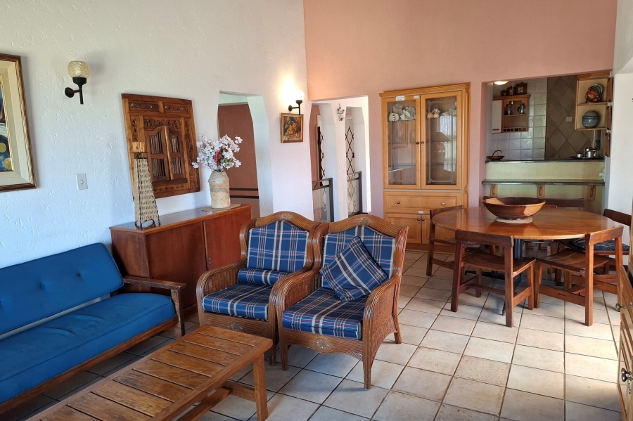 6 Bedroom Property for Sale in Manaba Beach KwaZulu-Natal
