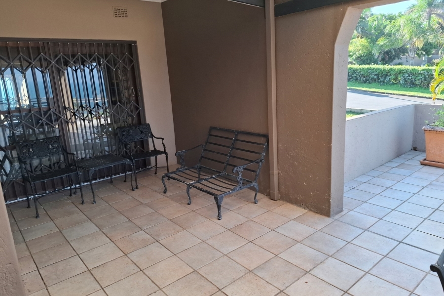 6 Bedroom Property for Sale in Manaba Beach KwaZulu-Natal