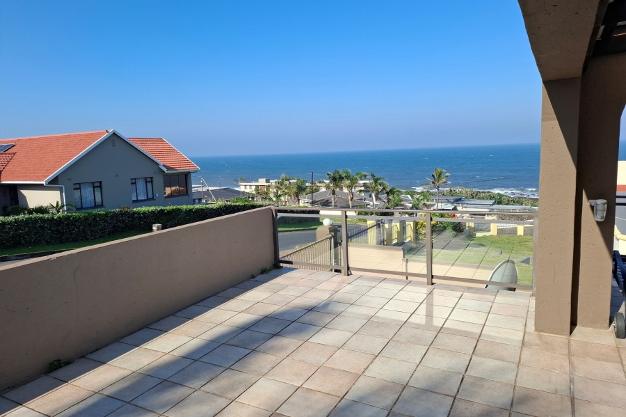 6 Bedroom Property for Sale in Manaba Beach KwaZulu-Natal