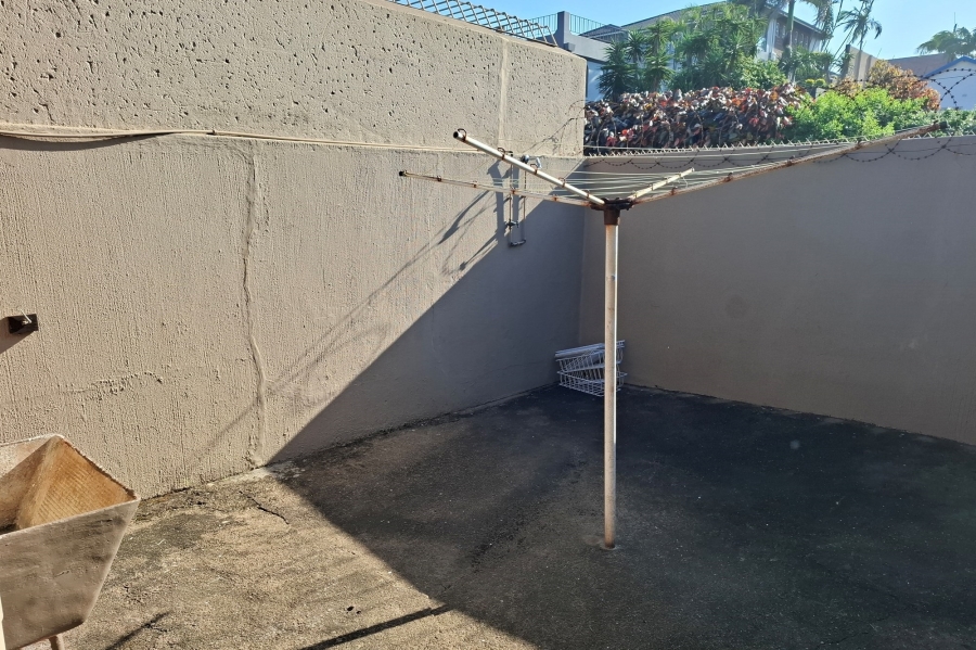 6 Bedroom Property for Sale in Manaba Beach KwaZulu-Natal