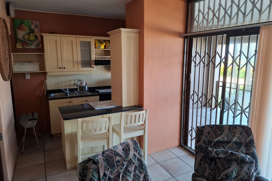 6 Bedroom Property for Sale in Manaba Beach KwaZulu-Natal