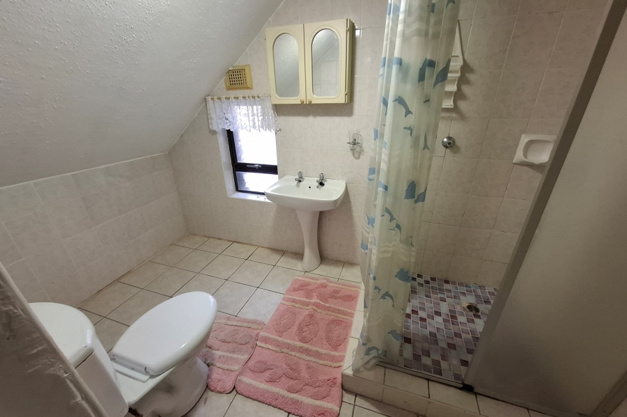 6 Bedroom Property for Sale in Manaba Beach KwaZulu-Natal