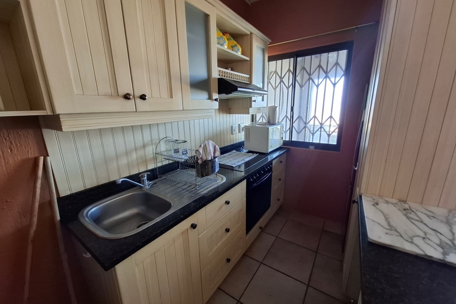 6 Bedroom Property for Sale in Manaba Beach KwaZulu-Natal