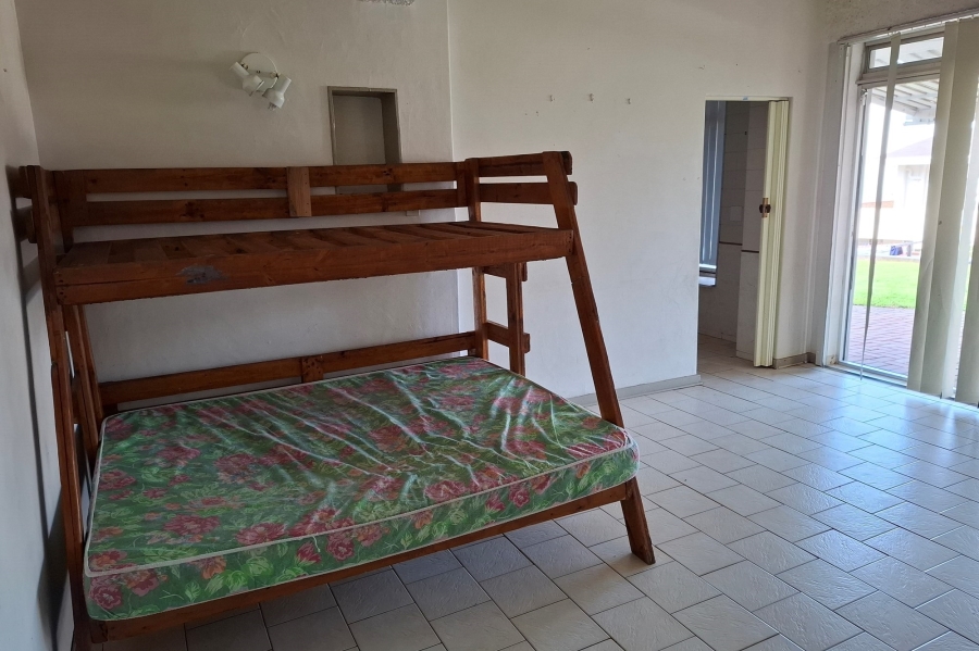 To Let 1 Bedroom Property for Rent in Margate KwaZulu-Natal
