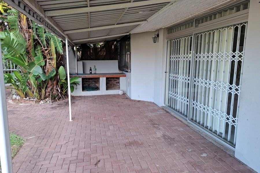 To Let 1 Bedroom Property for Rent in Margate KwaZulu-Natal