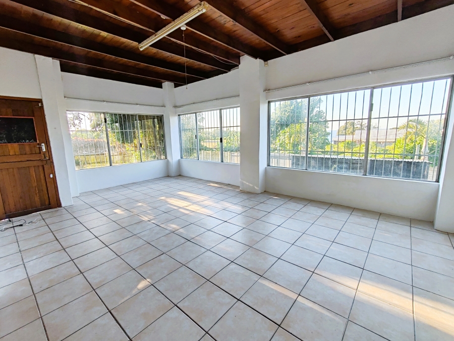 3 Bedroom Property for Sale in Sea Park KwaZulu-Natal