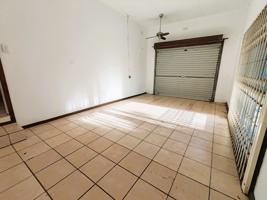 3 Bedroom Property for Sale in Sea Park KwaZulu-Natal