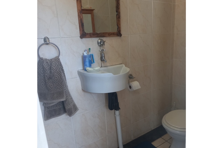 To Let 1 Bedroom Property for Rent in Farningham Ridge KwaZulu-Natal