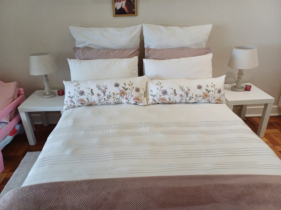 6 Bedroom Property for Sale in Worlds View KwaZulu-Natal