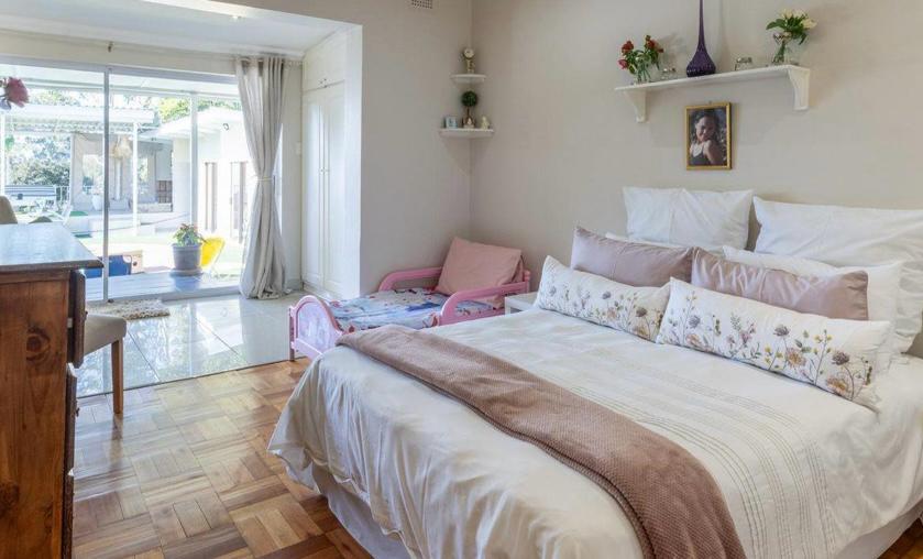 6 Bedroom Property for Sale in Worlds View KwaZulu-Natal