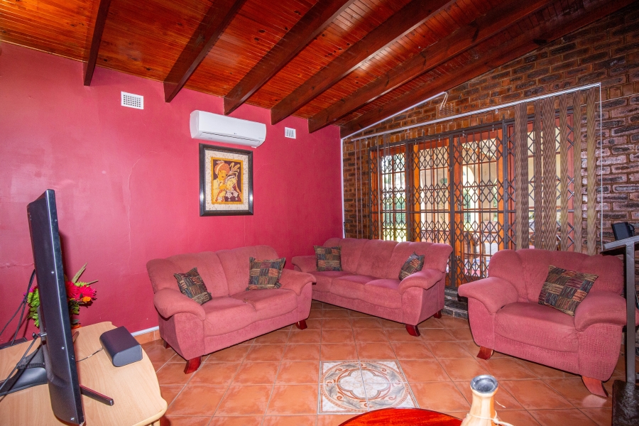 3 Bedroom Property for Sale in Yellowwood Park KwaZulu-Natal