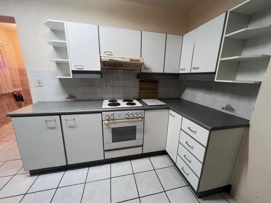 To Let 1 Bedroom Property for Rent in Margate KwaZulu-Natal