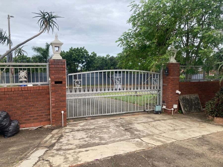 4 Bedroom Property for Sale in Durban North KwaZulu-Natal