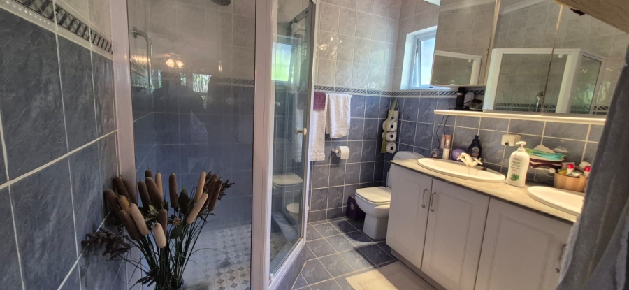 3 Bedroom Property for Sale in Ocean View KwaZulu-Natal