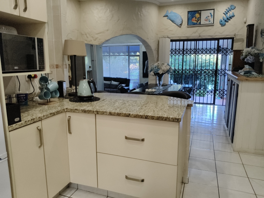 2 Bedroom Property for Sale in Deepdale KwaZulu-Natal
