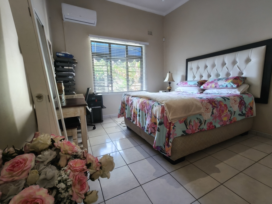 2 Bedroom Property for Sale in Deepdale KwaZulu-Natal