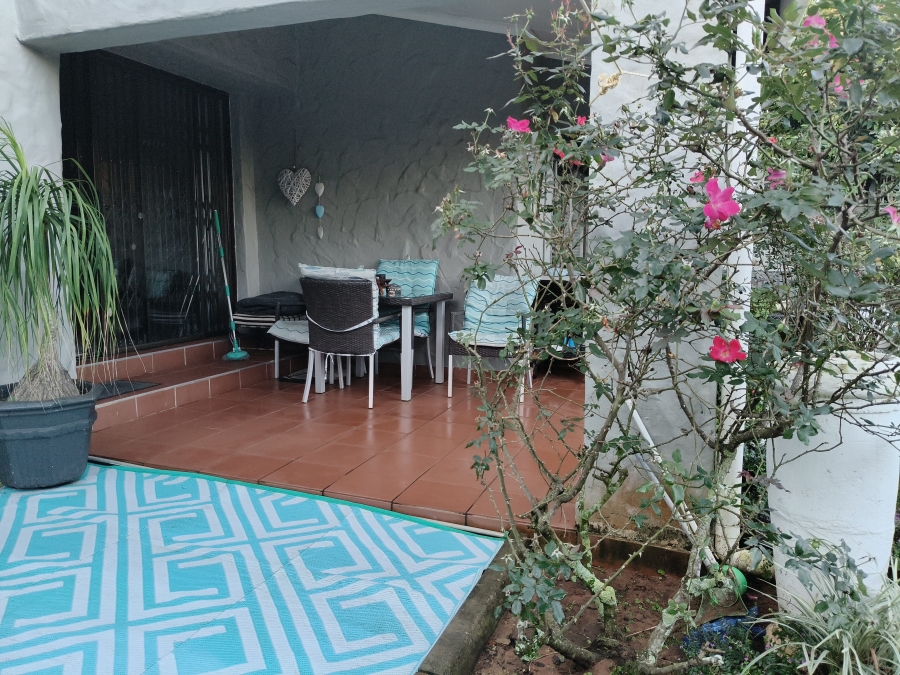 2 Bedroom Property for Sale in Deepdale KwaZulu-Natal